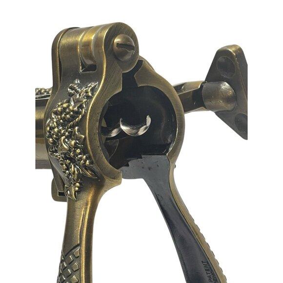 VINTAGE ROGAR ESTATE BRASS COUNTER TOP VICE CORKSCREW/WINE BOTTLE OPENER - Picture 8 of 10